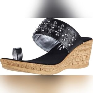 Onex Lin Toe Ring Black Leather Sandal Size 10 (11)